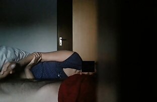 XXX महिला हिंदी सेक्सी मूवी पिक्चर उंगलियों में स्नानघर